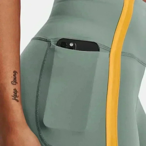 Under Armour "UA Meridian shine" yoga stretch green and yellow ankle leggings S - Picture 8 of 8